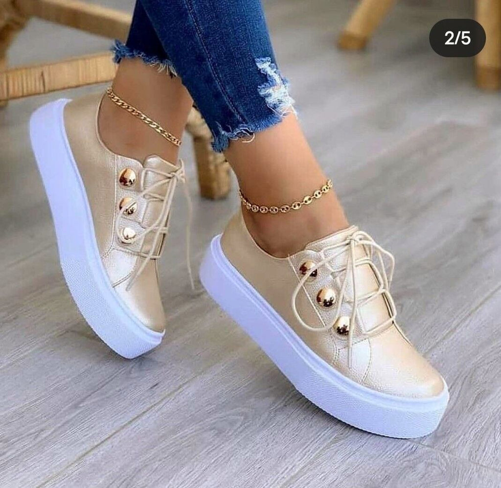 One-foot Square-toe Loafers
